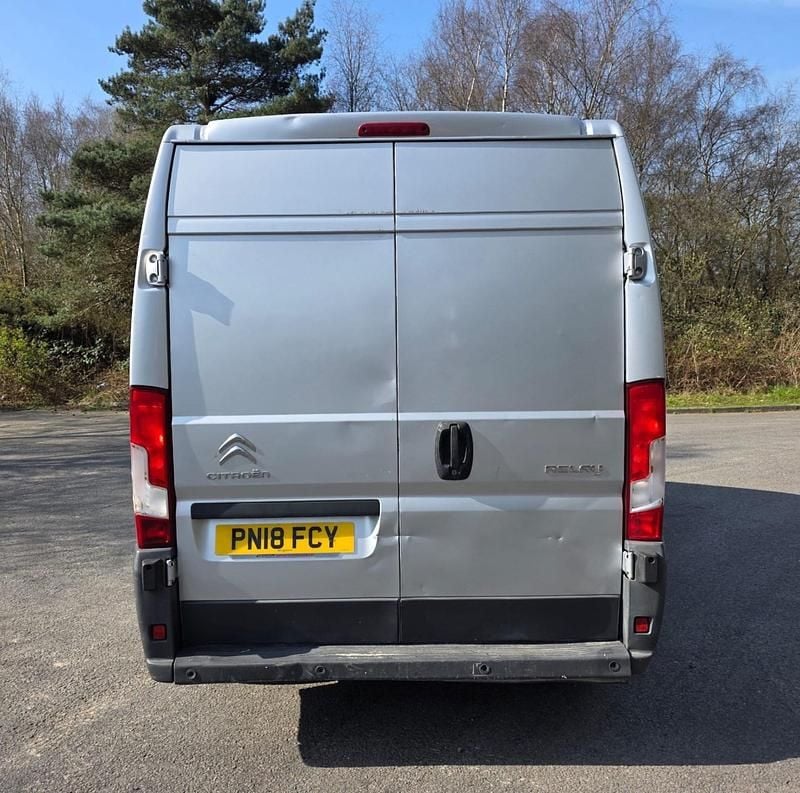 Used Citroën Relay 130 HP (95 kW) 2018 Silver Van