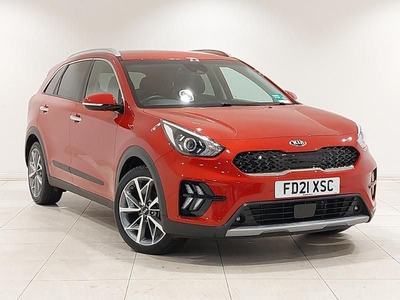 Red Used 2021 Kia Niro 3 SUV | £18,998 (Fair price) - Image 1/4