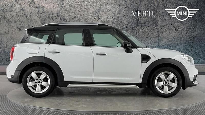 Used Mini Cooper Countryman 134 HP (98 kW) 2017 White SUV