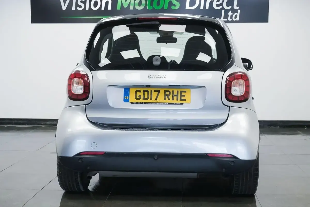 Begagnad Smart ForTwo Coupé Premium 71 HK (52 kW) 2017 Silver Sportkupé