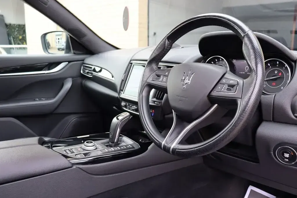 Used Maserati Levante GT 330 HP (242 kW) 2021 Grey SUV