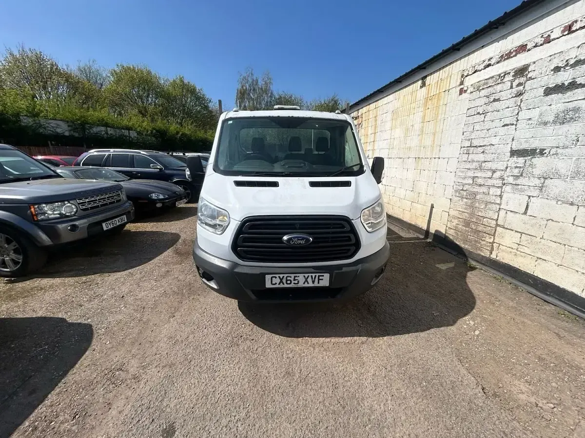Begagnad Ford Transit 125 HK (91 kW) 2015 Vit Cab