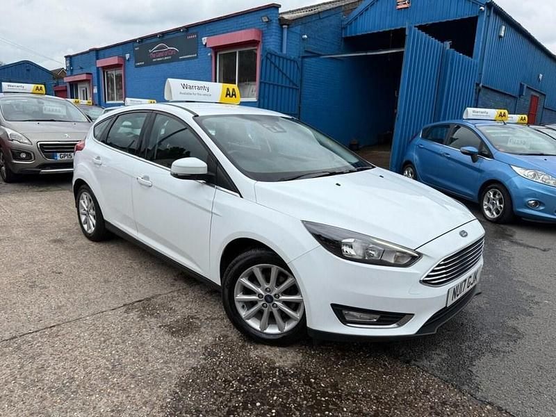 White Used 2017 Ford Focus Titanium Hatchback | £5,395 (Good price) - Image 1/4