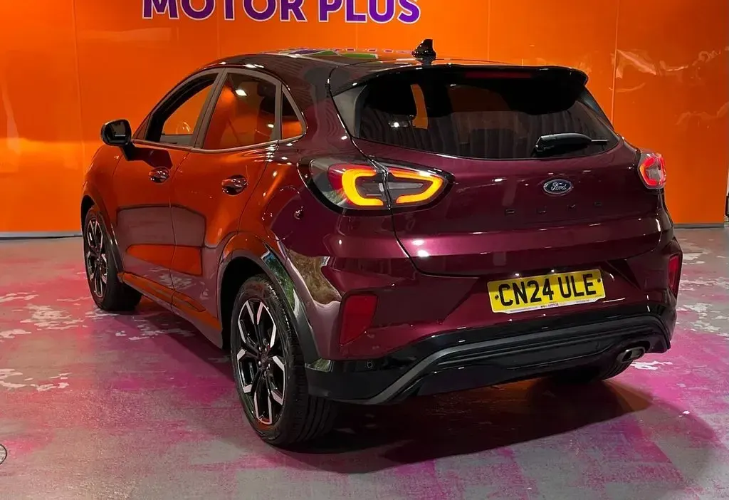 Used Ford Puma S 125 HP (91 kW) 2024 Red SUV