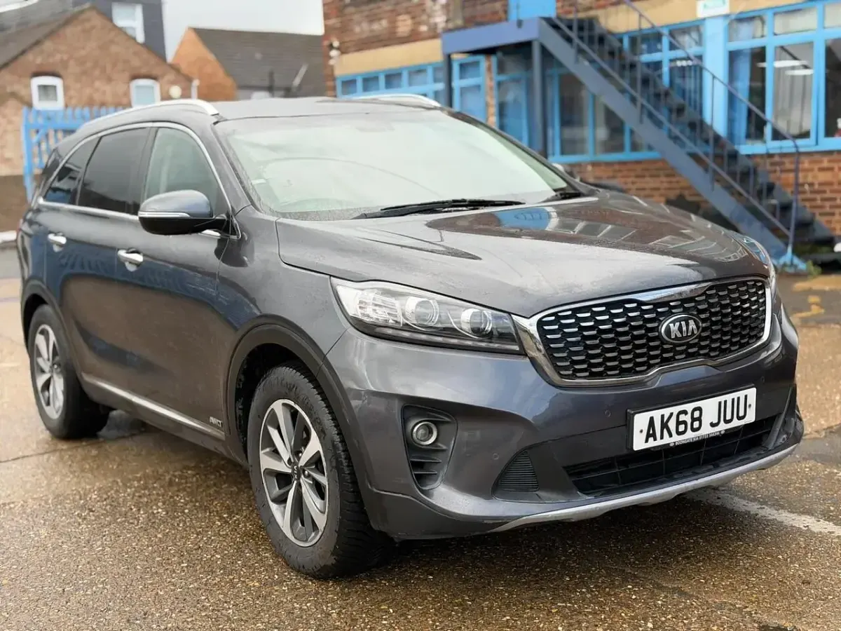 Usado Kia Sorento 200 CV (147 kW) 2018 Gris SUV