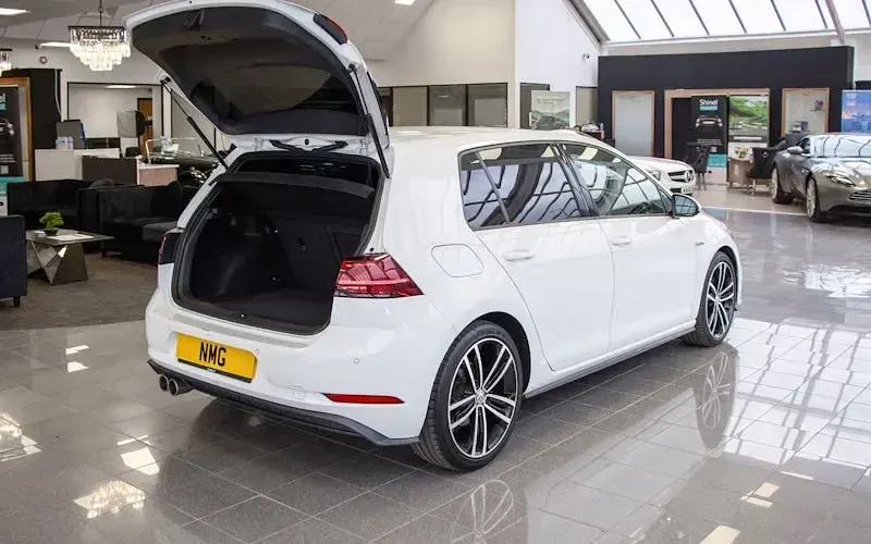 Used VW Golf VII GTD 184 HP (135 kW) 2018 Silver Hatchback