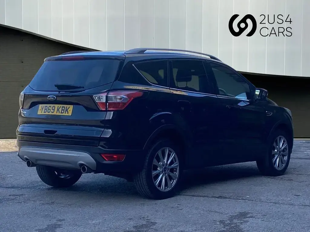 Used Ford Kuga Titanium 150 HP (110 kW) 2019 Black SUV