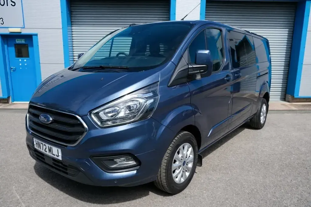 Used Ford Transit Custom Limited 170 HP (125 kW) 2022 Blue Van