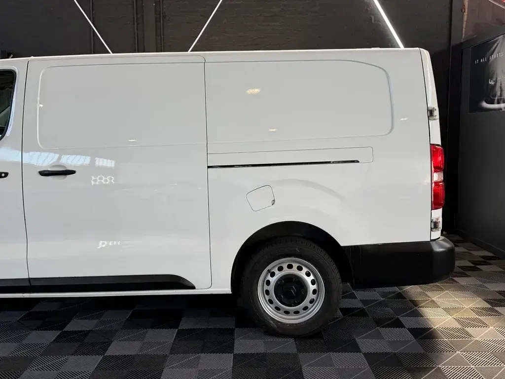 Used Citroën Dispatch 2020 White MPV