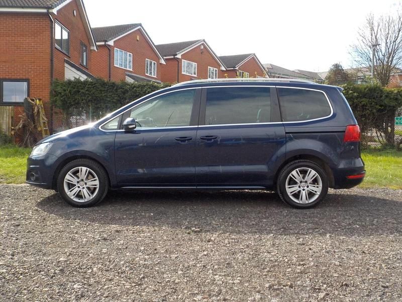 Used Seat Alhambra Ecomotive 140 HP (102 kW) 2012 Blue MPV