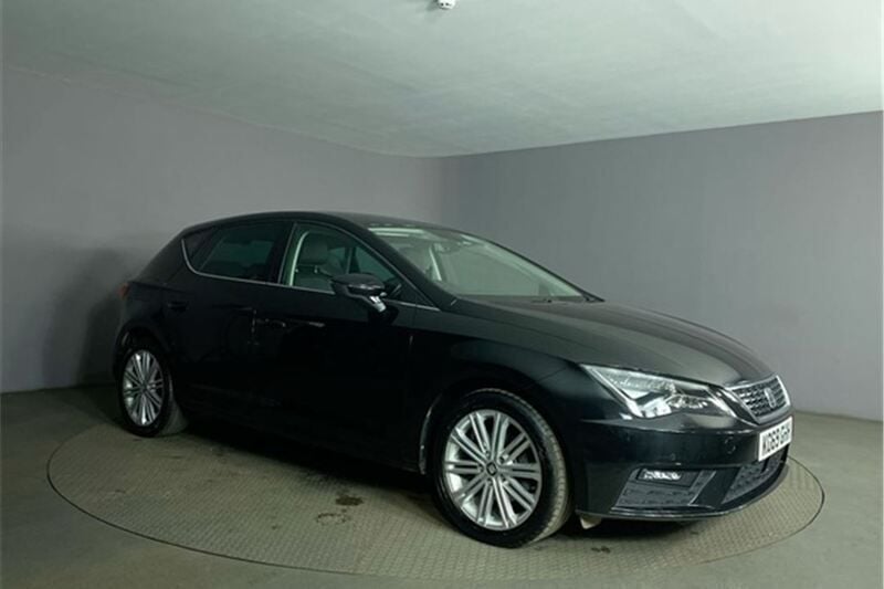 Black Used 2020 Seat Leon XCELLENCE Hatchback | £13,499 (Fair price) - Image 1/2