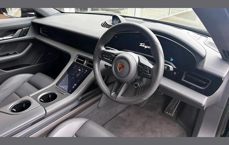 Used Porsche Taycan 559 kW (761 HP) 2022 Black Sedan