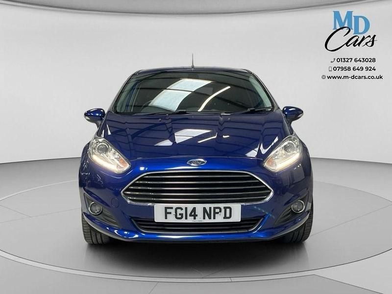 Used Ford Fiesta Titanium 125 HP (91 kW) 2014 Blue Hatchback