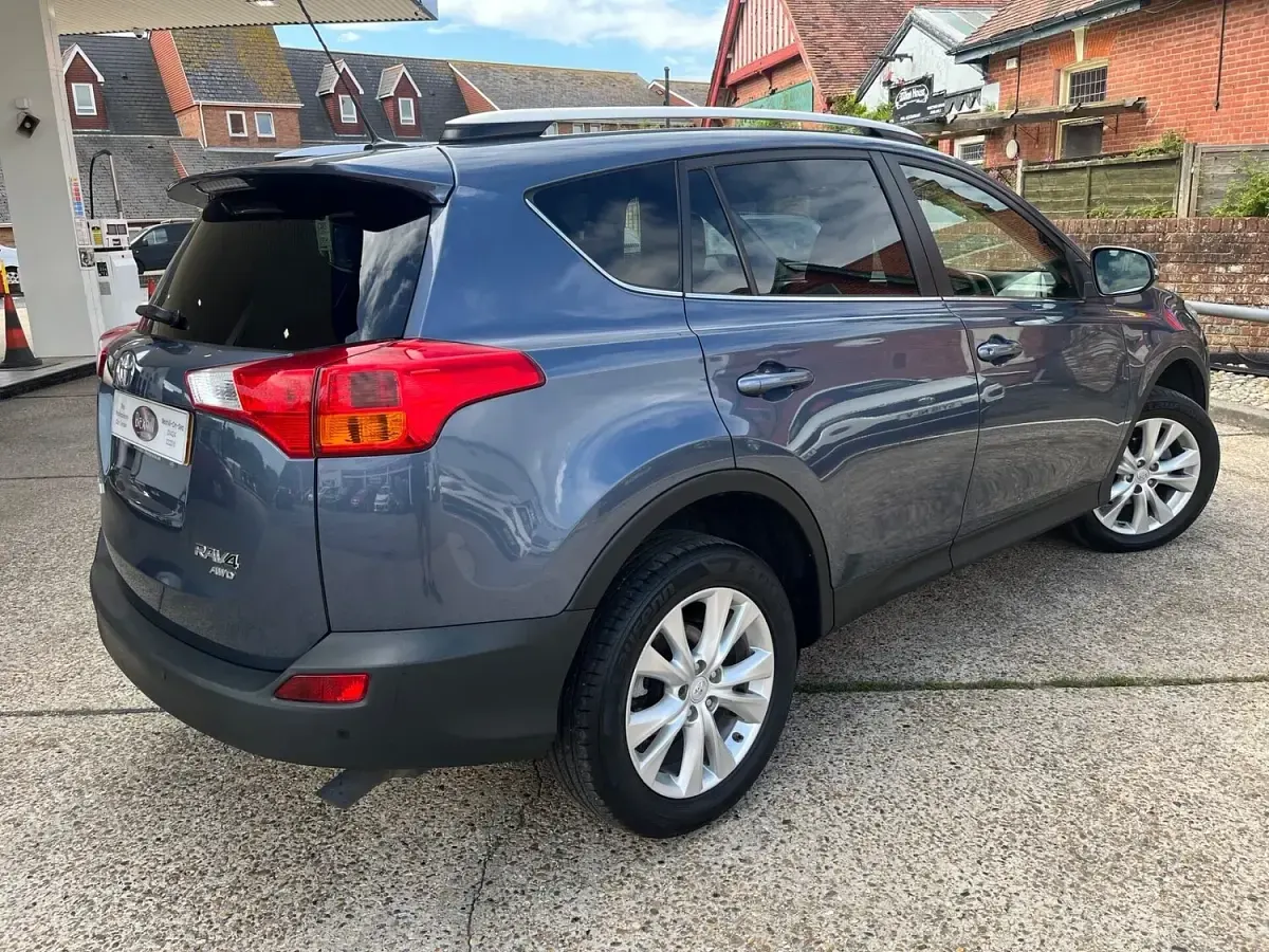 Used Toyota RAV4 150 HP (110 kW) 2013 Blue SUV
