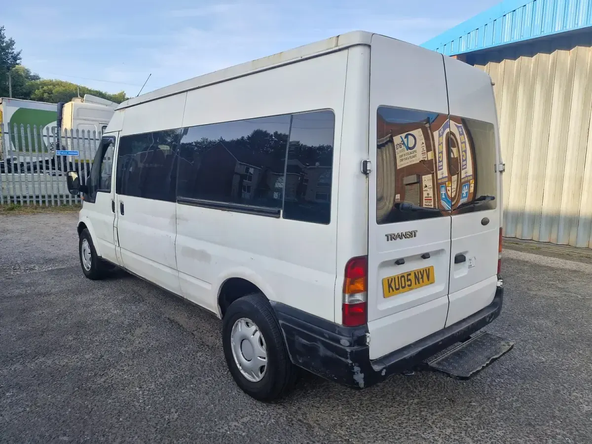 Used Ford Transit 115 HP (84 kW) 2005 White Van