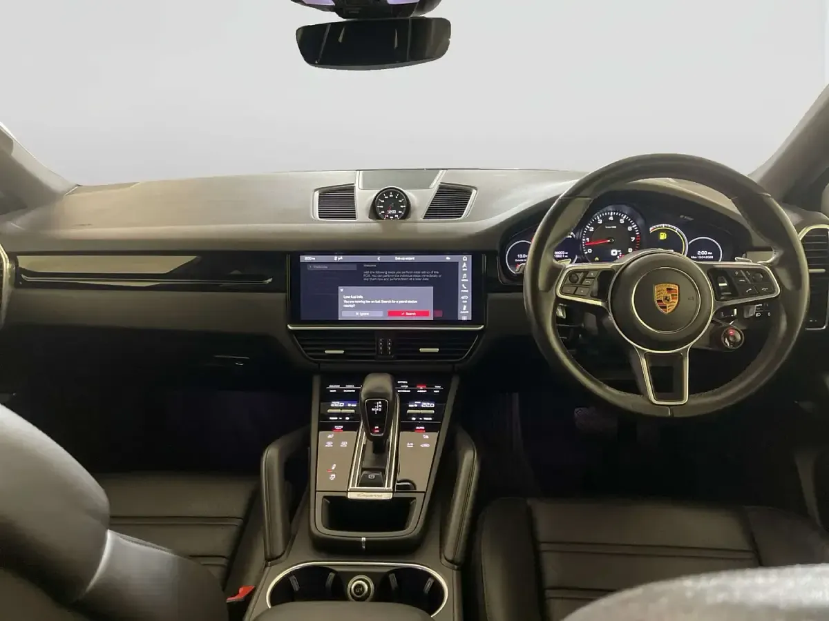 Used Porsche Cayenne 340 HP (250 kW) 2021 Silver SUV