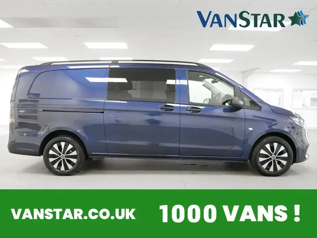 Used Mercedes Vito 190 HP (139 kW) 2025 Blue Van