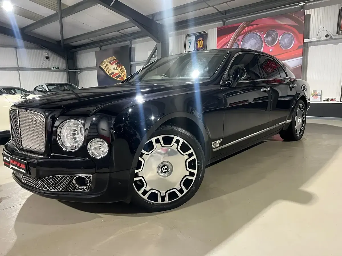 Used Bentley Mulsanne 512 HP (376 kW) 2012 Black Sedan