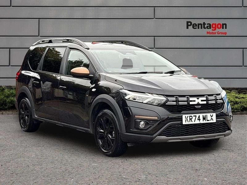 Black Used 2024 Dacia Jogger Extreme MPV | £20,950 (Fair price) - Image 1/4