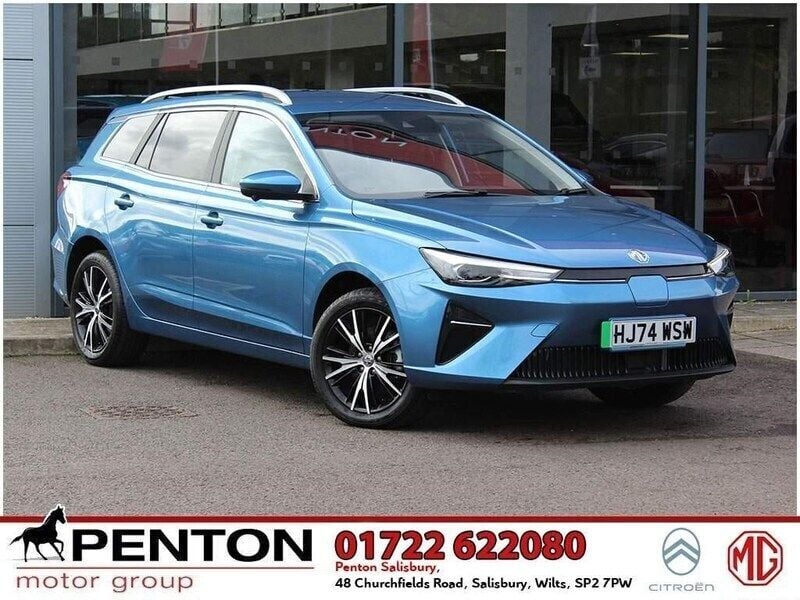Blue Used 2024 MG MG5 EV Trophy Estate | £19,490 (Fair price) - Image 1/4