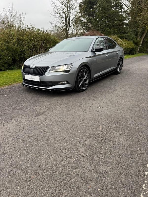 Used Skoda Superb SportLine 190 HP (139 kW) 2018 Grey Hatchback