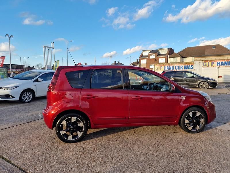 Używany Nissan Note N-TEC 110 KM (80 kW) 2013 Czerwony Hatchback