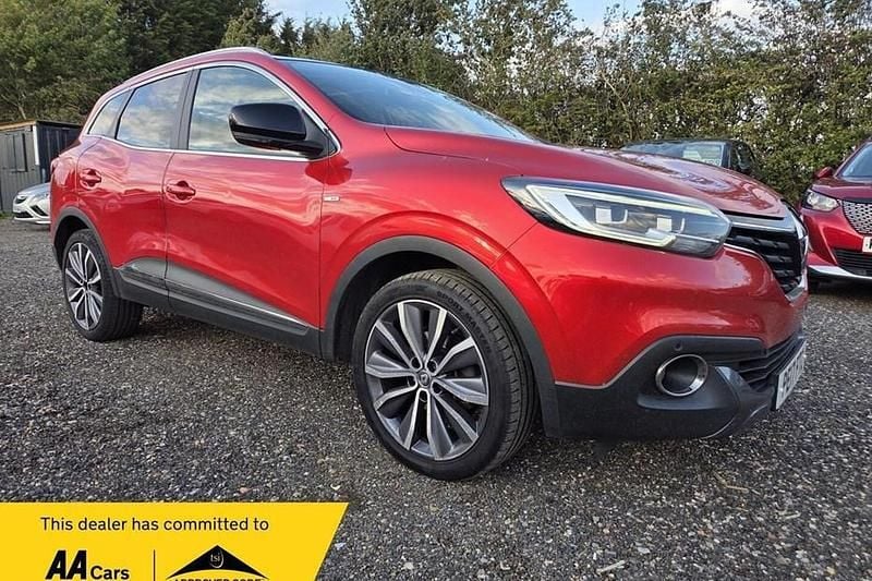 Red Used 2017 Renault Kadjar Signature SUV | £6,000 (Good price) - Image 1/1