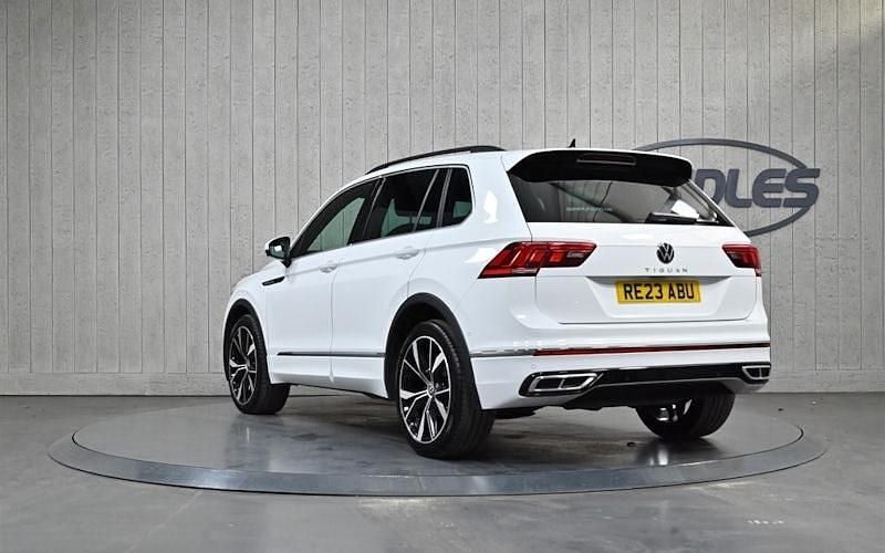 Used VW Tiguan R-line 150 HP (110 kW) 2023 White SUV