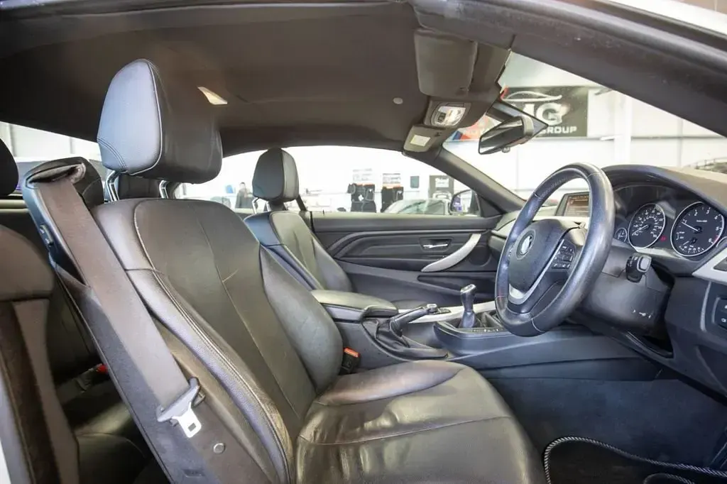 Usado BMW 420 Comfort Edition 184 HP (135 kW) 2014 Branco Cabrios
