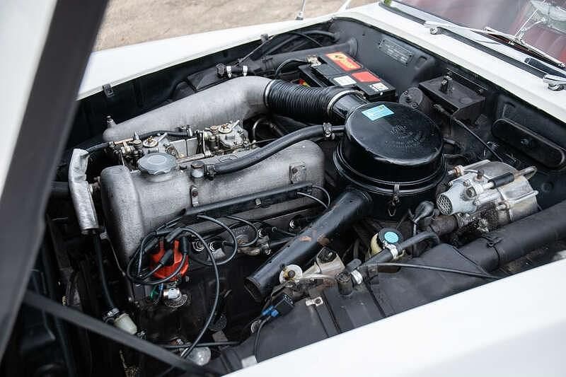 Image 3/4