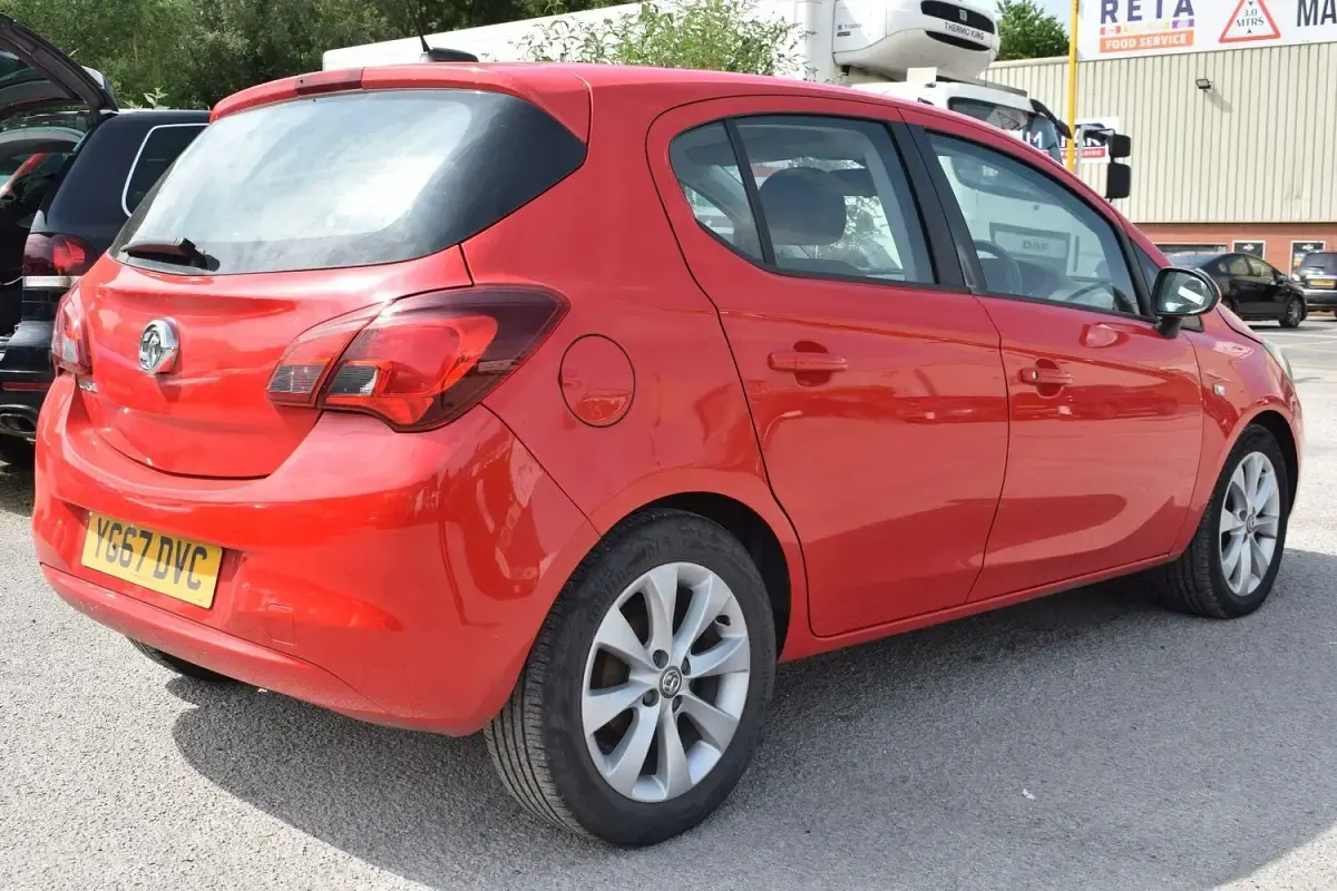 Used Vauxhall Corsa 75 HP (55 kW) 2017 Red Hatchback