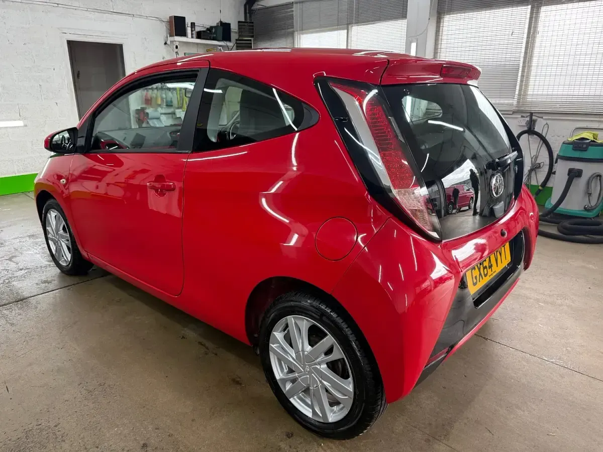 Used Toyota Aygo x-press 2014 Red Hatchback
