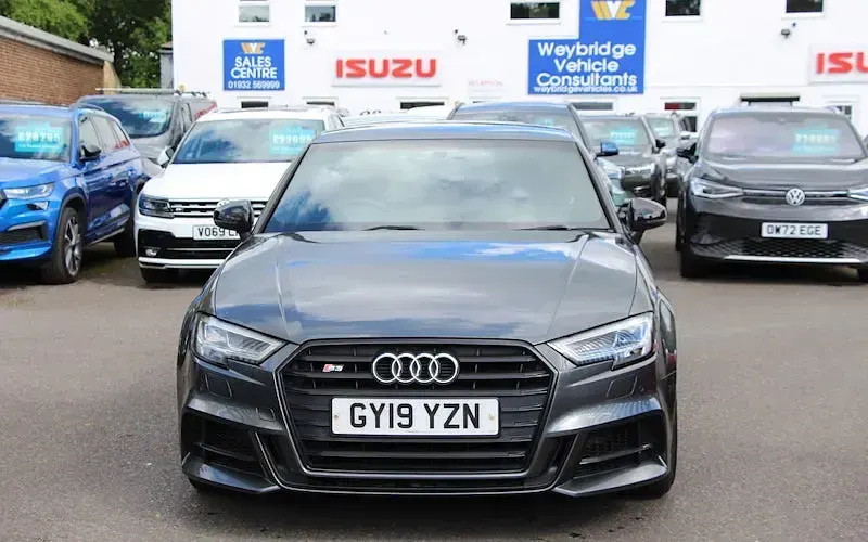 Usado Audi S3 Black Edition 300 HP (220 kW) 2019 Sedan