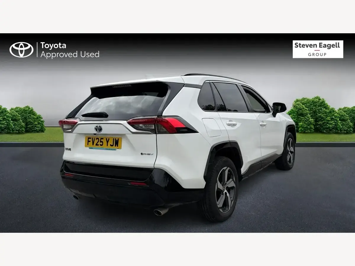 Used Toyota RAV4 Design 2025 White SUV
