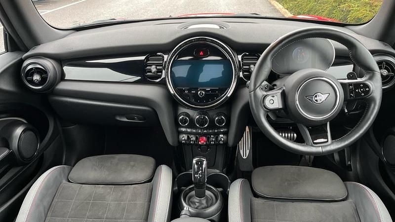 Used Mini Cooper S Sport 176 HP (129 kW) 2021 Red Hatchback