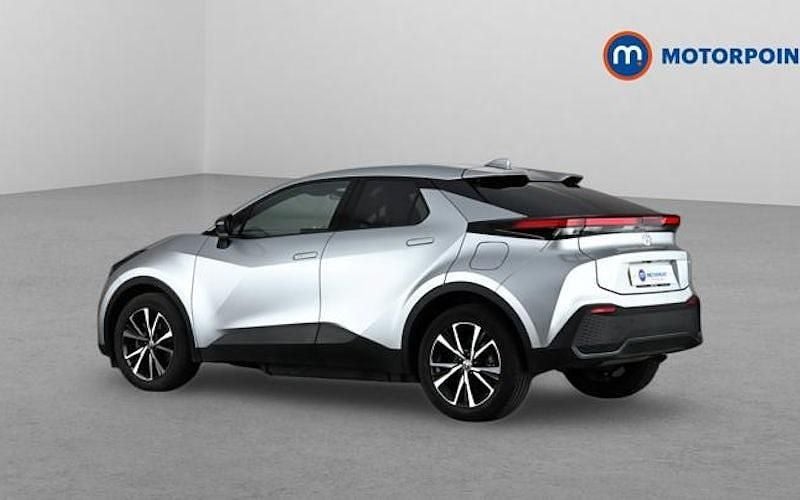 Used Toyota C-HR Design 223 HP (164 kW) 2026 SUV