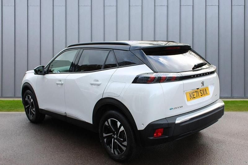 Used Peugeot e-2008 GT 98 kW (134 HP) 2021 White SUV