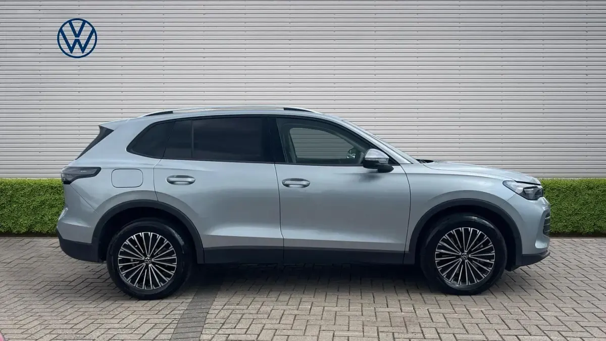 Used VW Tiguan Match 204 HP (150 kW) 2025 Silver SUV