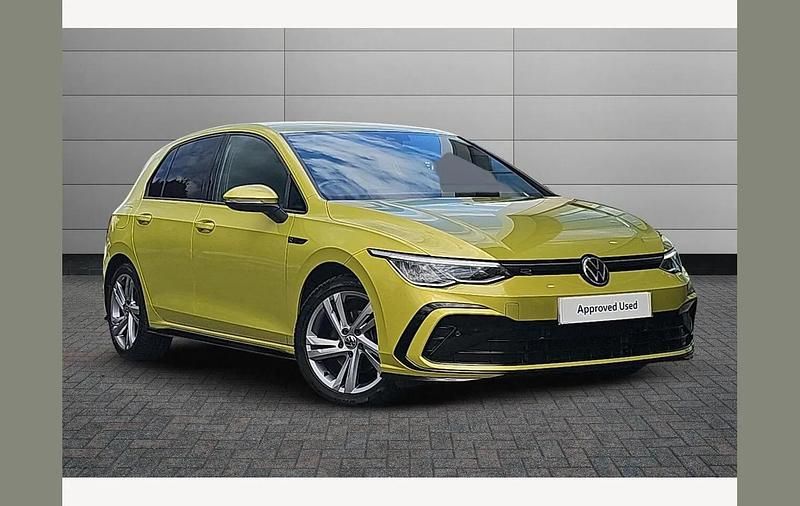 Used VW Golf VIII R-line 150 HP (110 kW) 2024 Lime yellow Hatchback