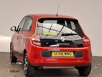 Usado Renault Twingo Dynamique 70 HP (51 kW) 2016 Vermelho Citadino