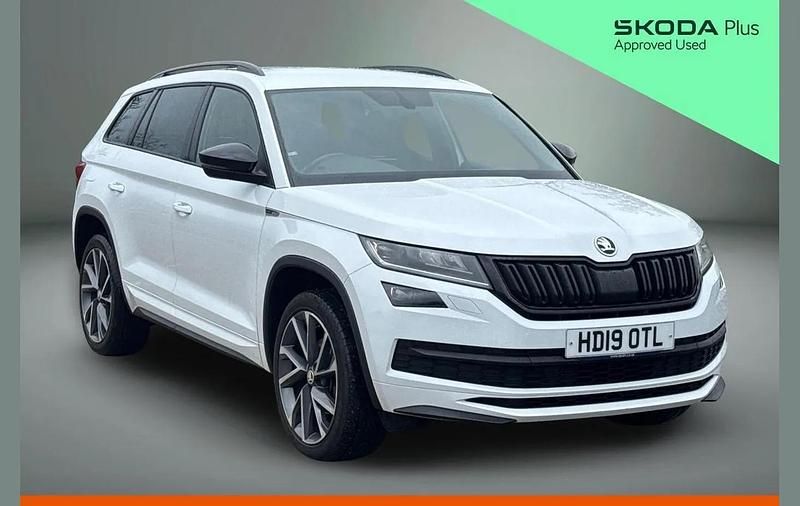 Used Skoda Kodiaq SportLine 147 HP (108 kW) 2019 Moon white metallic SUV