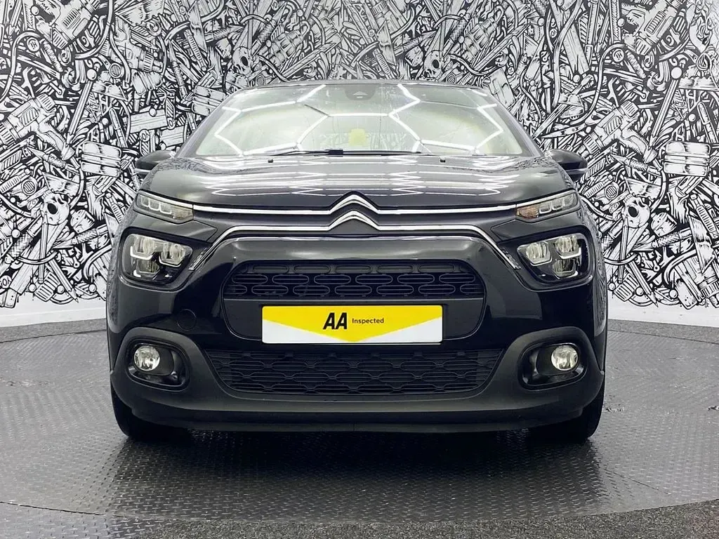 Used Citroën C3 PureTech 83 HP (61 kW) 2022 Black Hatchback