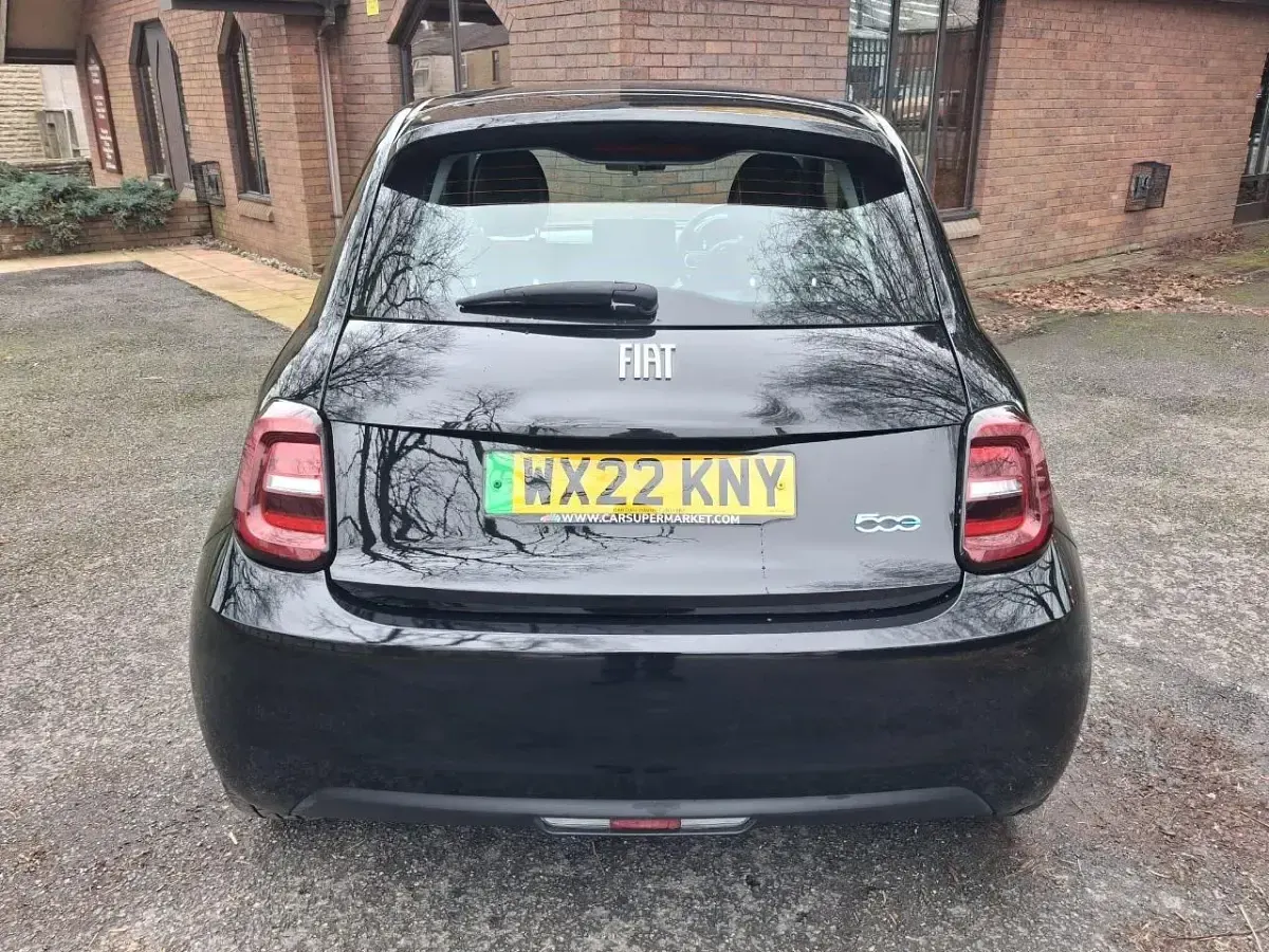 Used Fiat 500e Icon 85 kW (116 HP) 2022 Black Hatchback