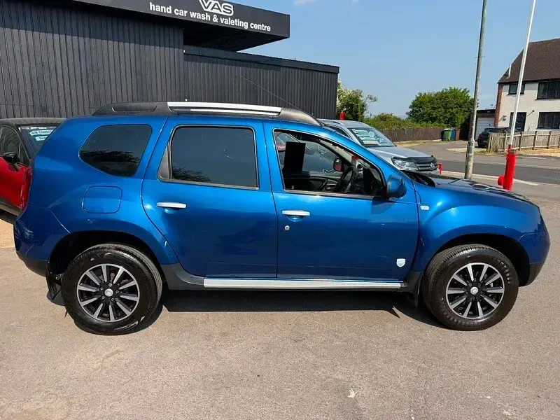 Used Dacia Duster Lauréate 110 HP (80 kW) 2014 Blue SUV