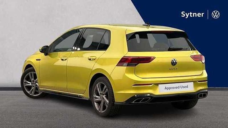 Second-hand VW Golf VIII 130 CP (95 kW) 2023