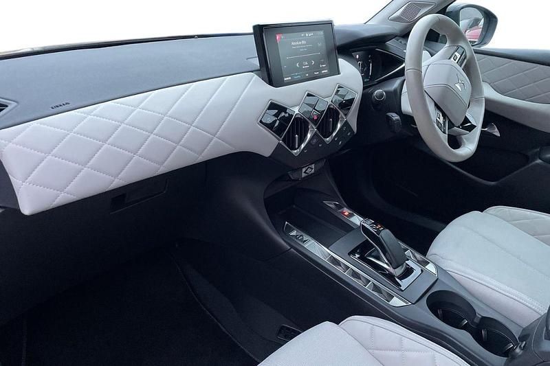 Used DS Automobiles DS3 Crossback E-Tense Bastille 98 kW (134 HP) 2021 White SUV