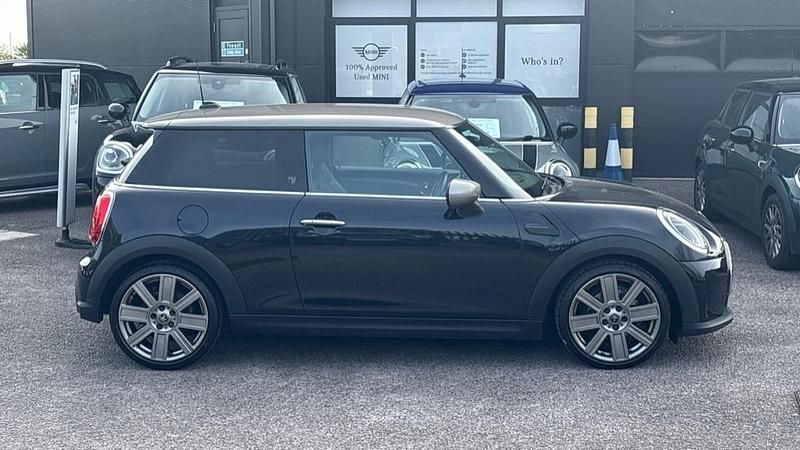 Used Mini Cooper Exclusive 136 HP (100 kW) 2022 Black Hatchback
