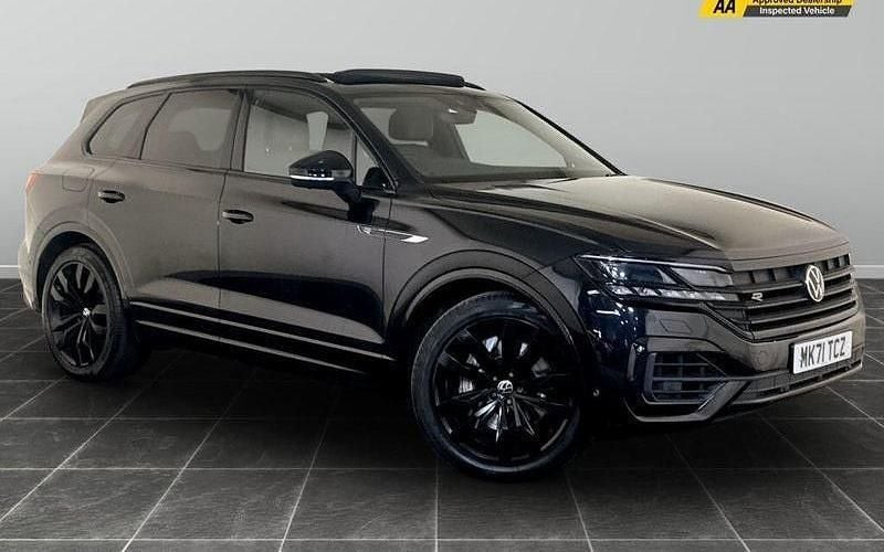 Used 2023 VW Touareg Black Edition SUV | £23,995 (Fair price) - Image 1/2