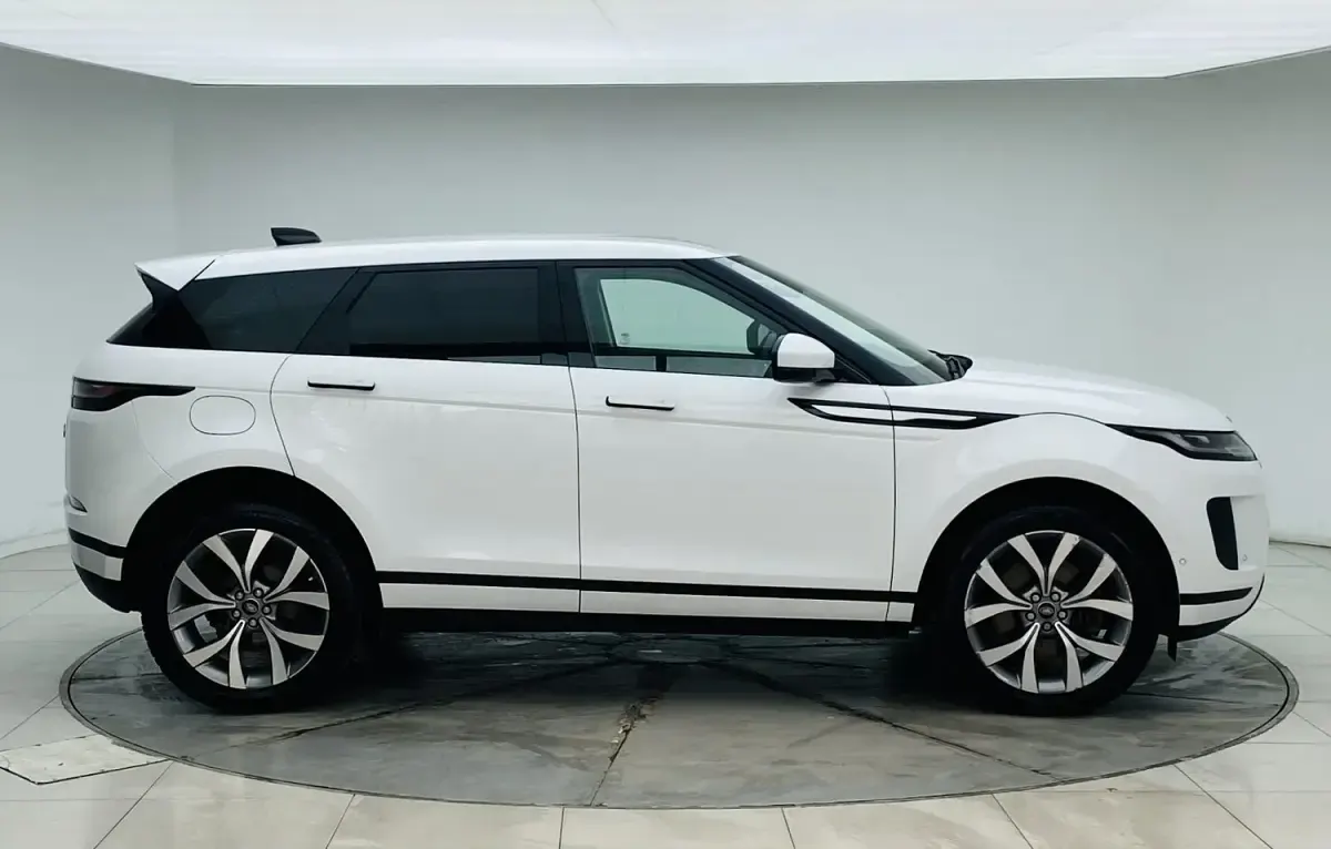 Used Land Rover Range Rover evoque HSE 180 HP (132 kW) 2019 White SUV