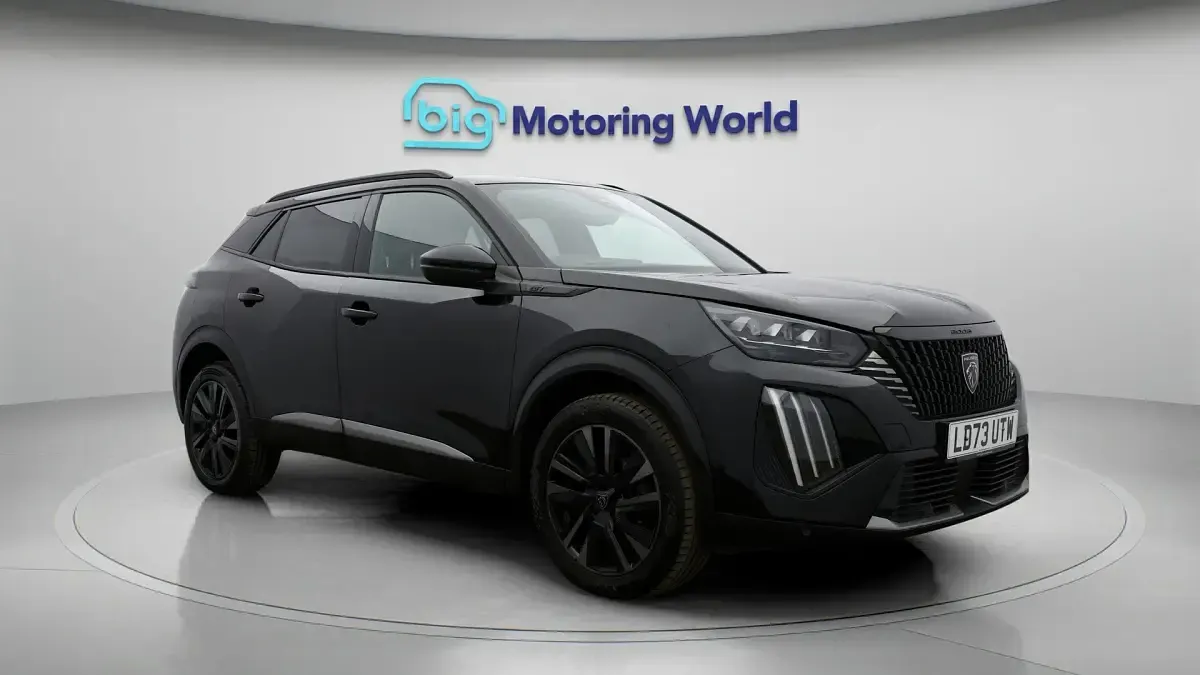 Used Peugeot 2008 GT 131 HP (96 kW) 2023 SUV